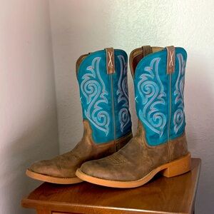 Twisted X 11” Tech X boot.